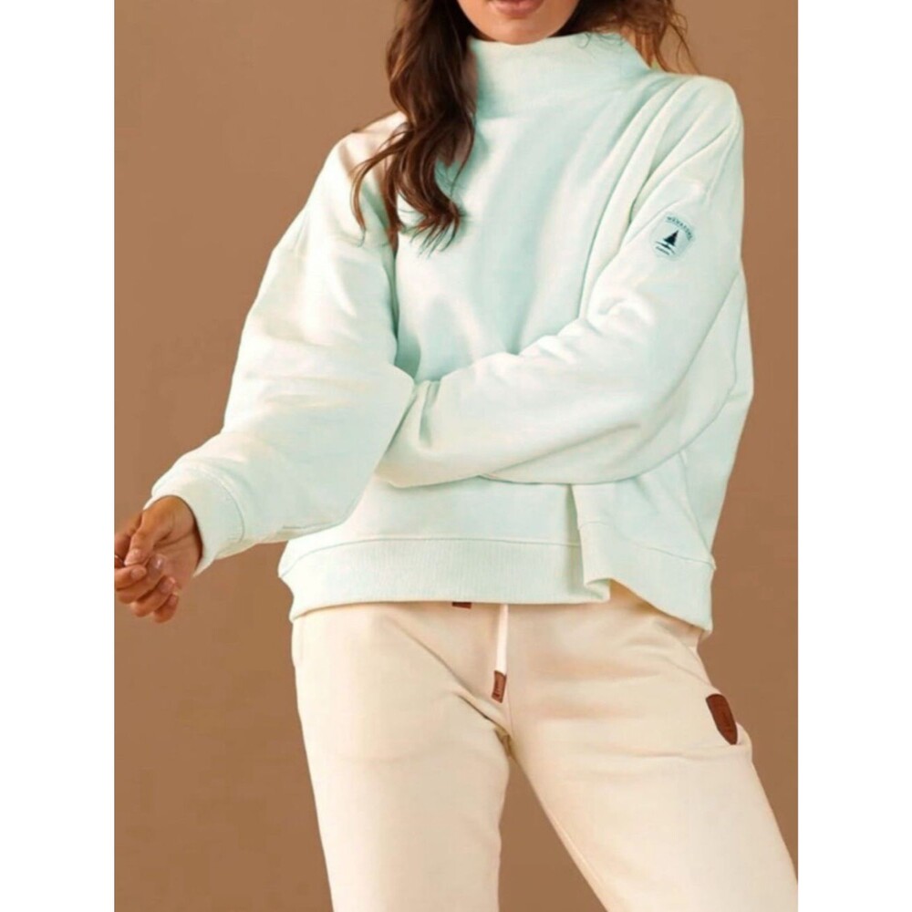 Wanakome Canada Mock Neck Sweatshirt Logo Patch Pullover in Mint Green  M NWOT